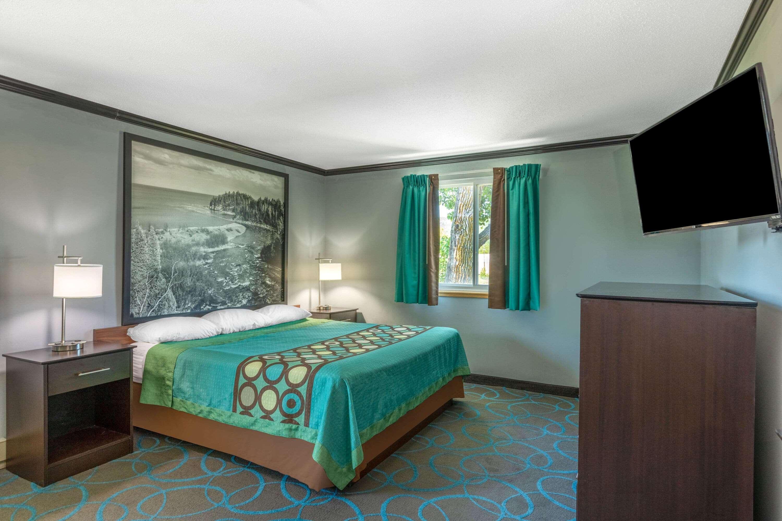 Super 8 By Wyndham Duluth Hotel Exterior photo