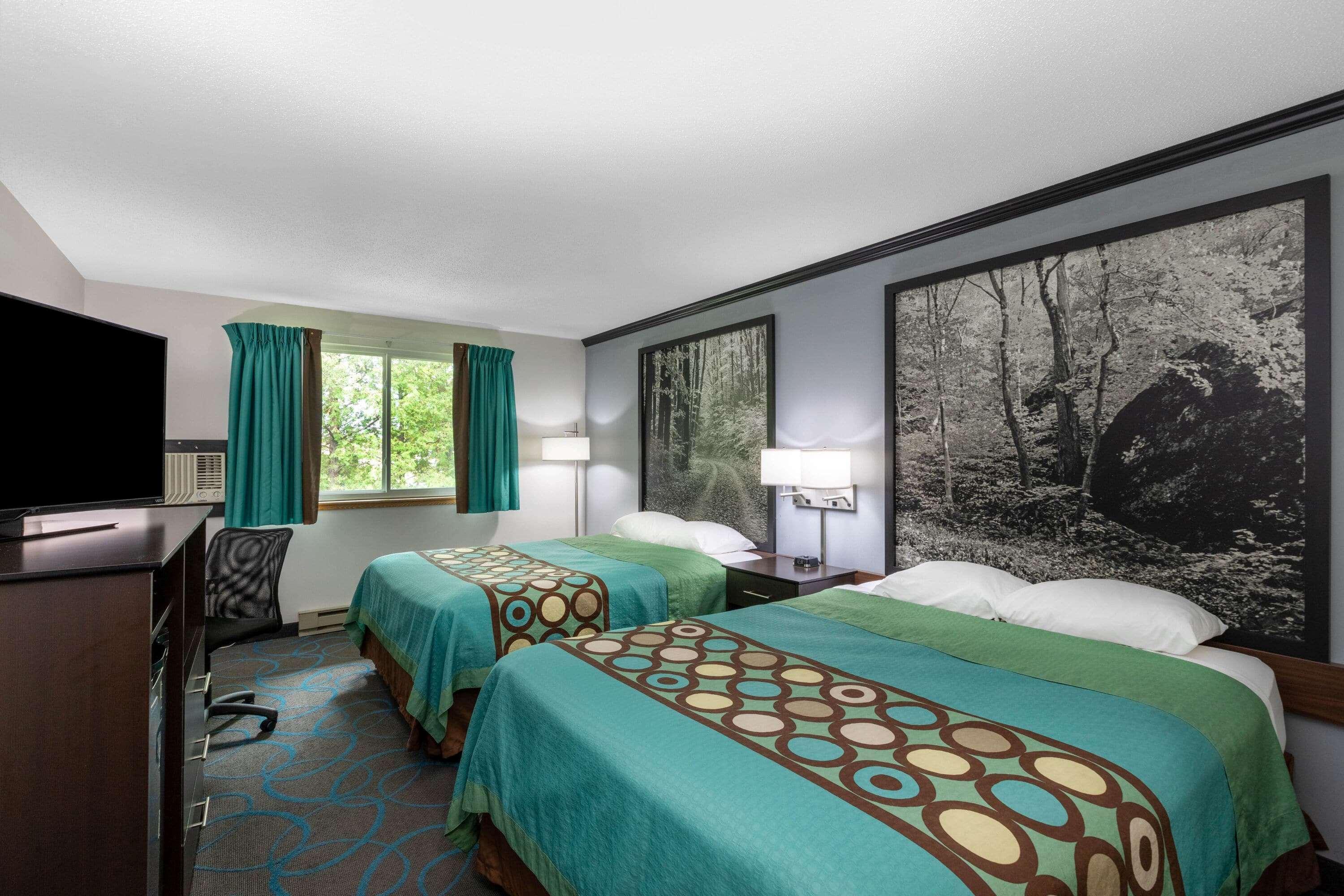 Super 8 By Wyndham Duluth Hotel Exterior photo